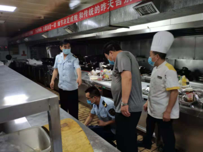 市市場監管局開展高考期間餐飲與會展服務食品安全專項檢查